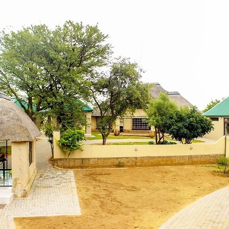 Zoe Bush Lodge Pretoria Bagian luar foto